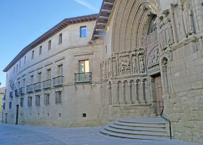 Calle San Bartolomé, 7 - 2. Piso Turístico