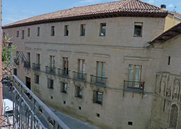 Calle San Bartolomé, 7 - 2. Piso Turístico